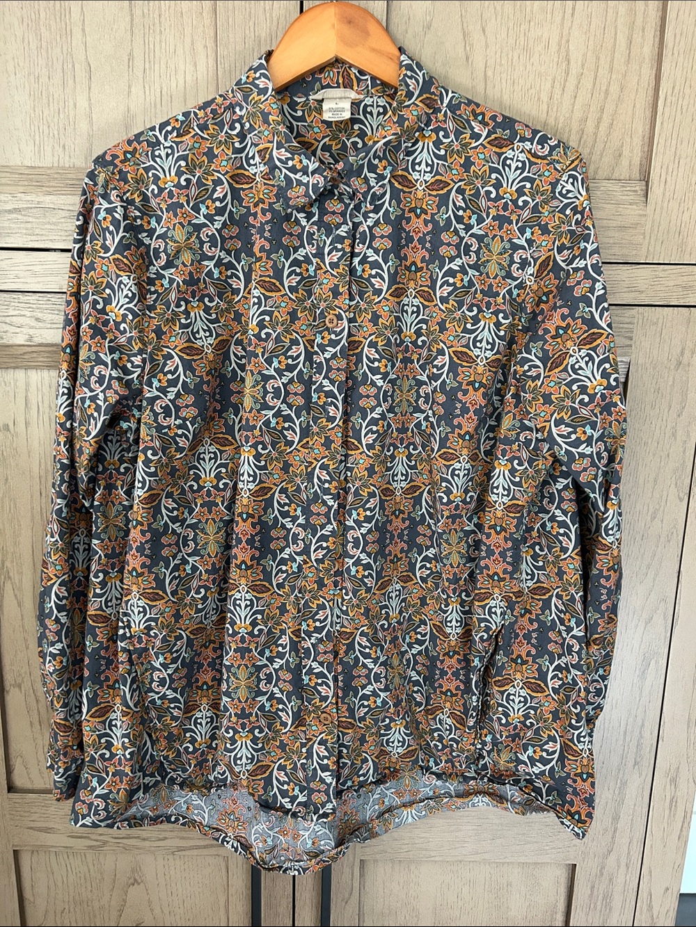 Duluth Trading Co Multicolor Floral-Medallion Button-Down Shirt